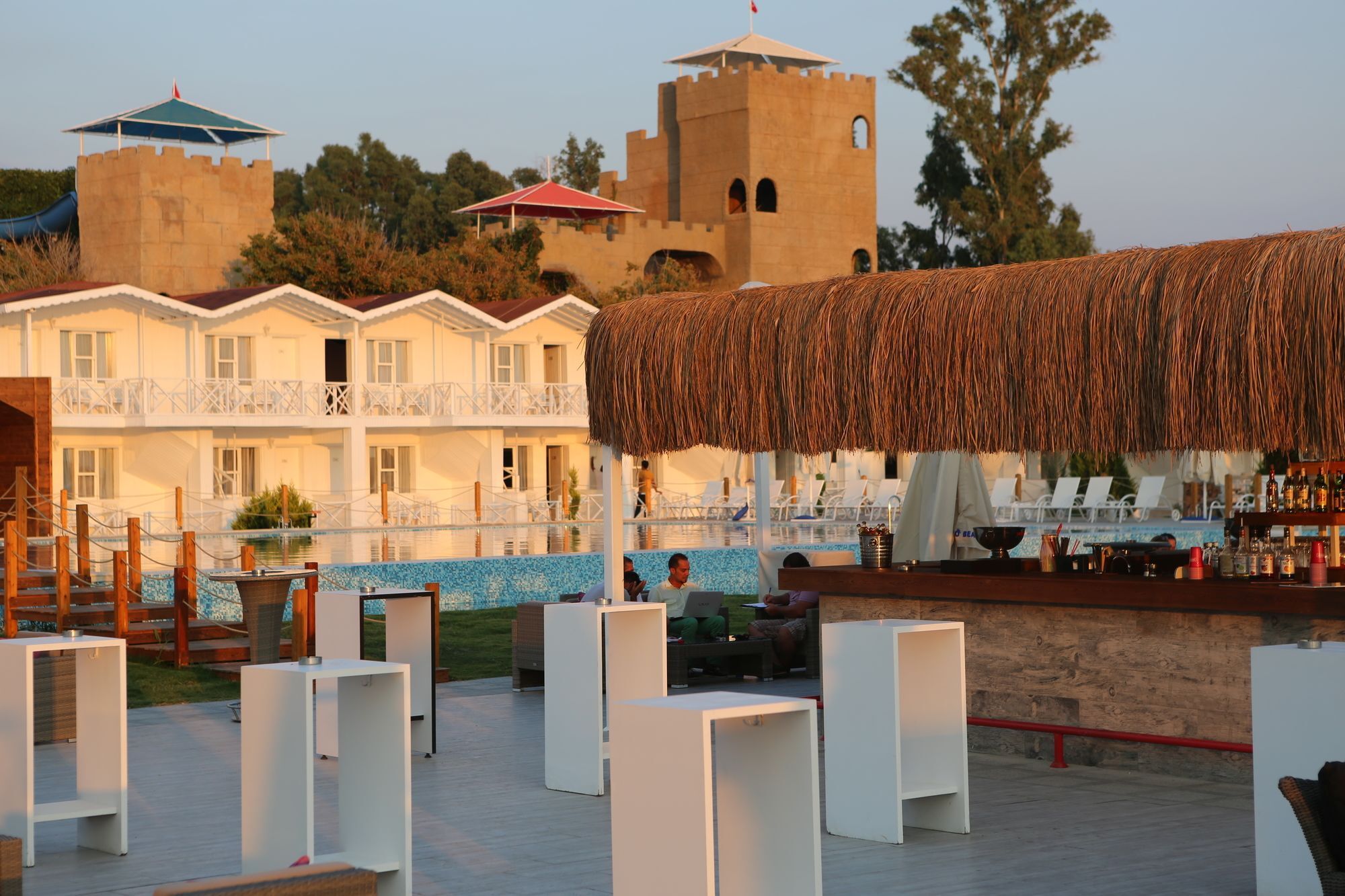 Risus Beach Resort Hotel Kusadası Eksteriør billede